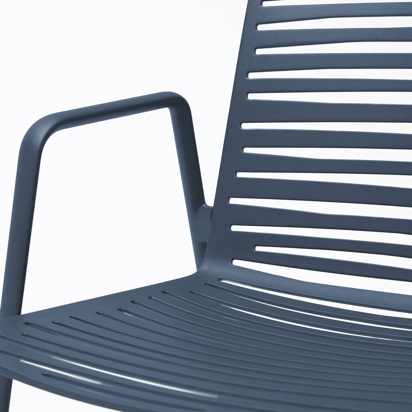 Zebra – Chair with Armrests