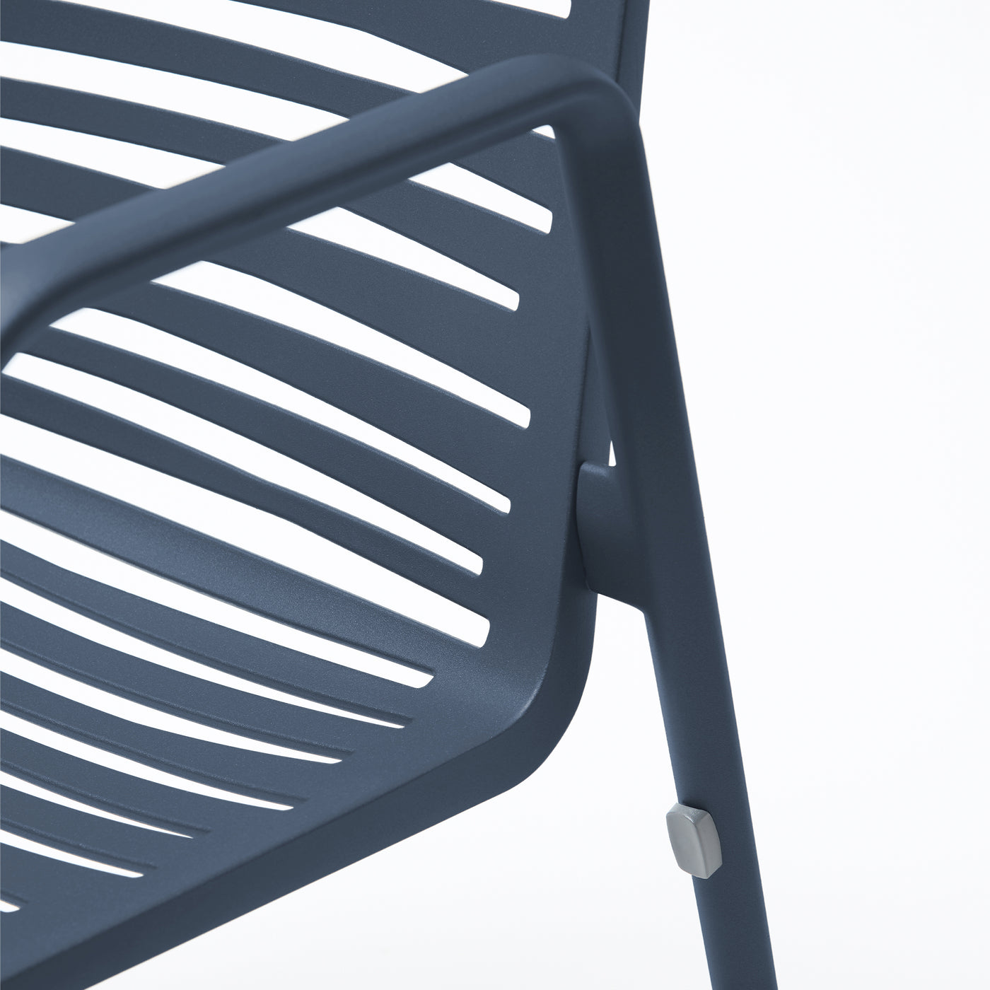 Zebra – Chair with Armrests