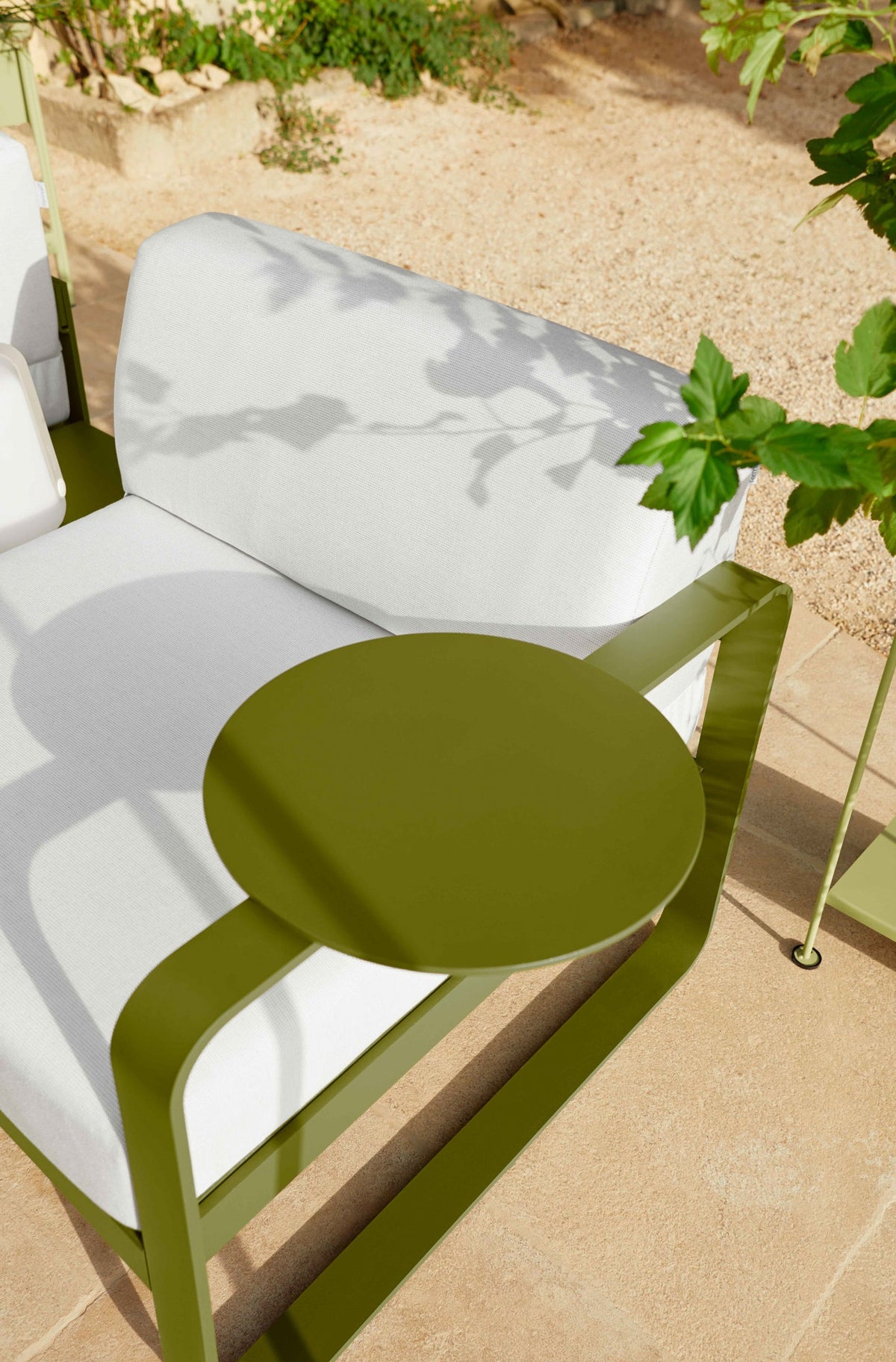 Bellevie armrest shelf