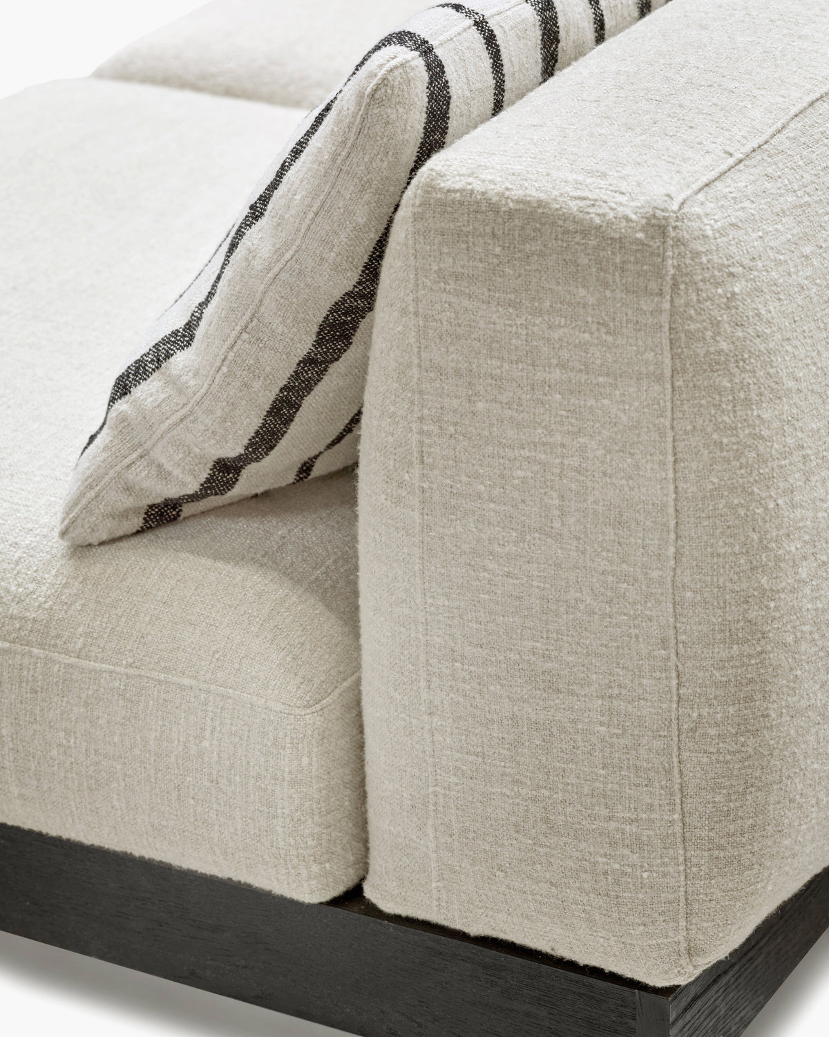 Bench 1-seat Indoor Bone Black Rudolph