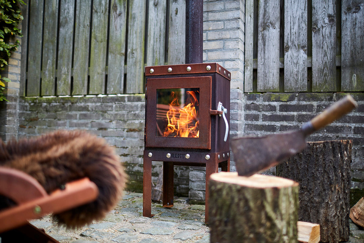 Piquia CorTen terrashaard, brandend, andere hoek