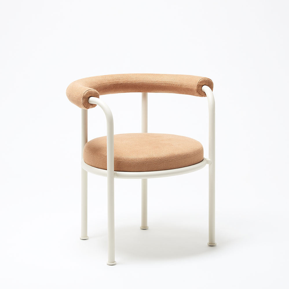 Roè Eetfauteuil met Afneembaar Zitkussen en Rolkussen – R303
