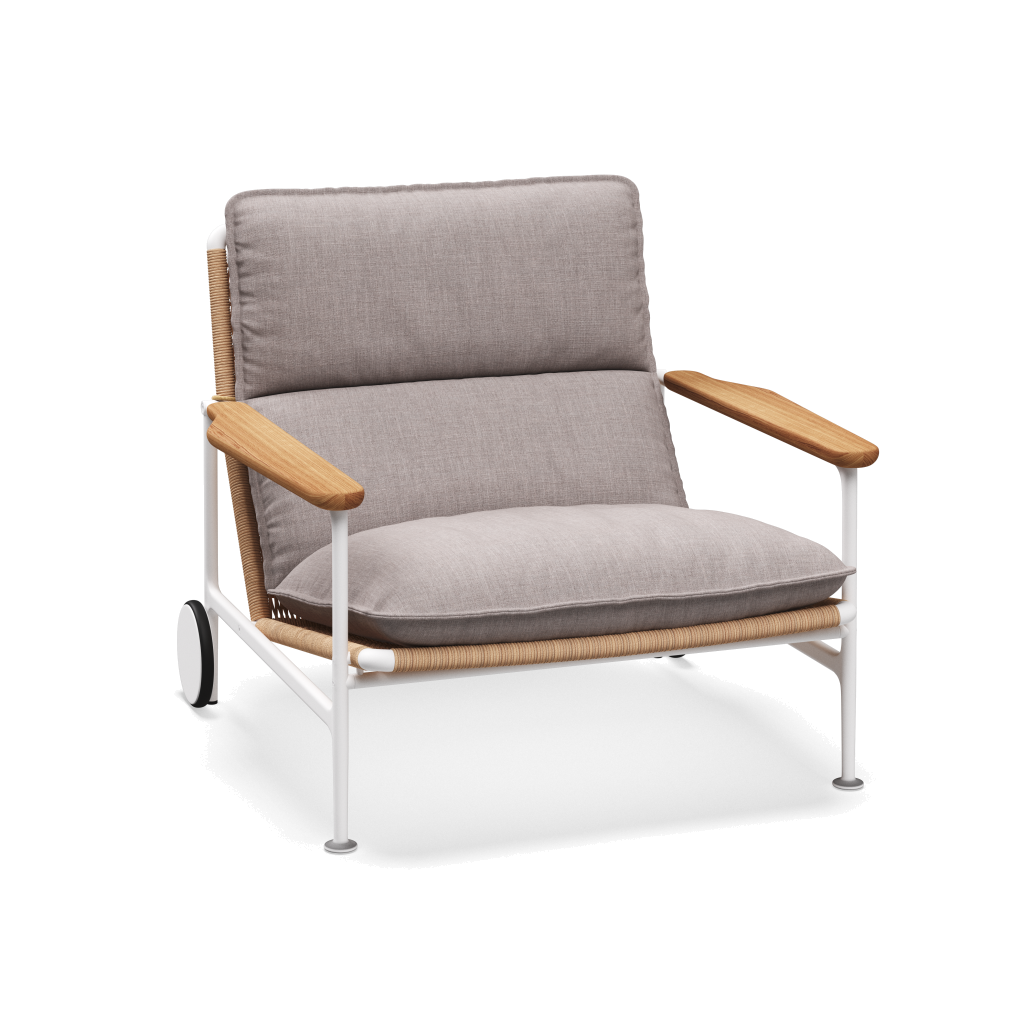 Zenith loungestoel met teakhouten armleuningen — White Wheat Natural met Willa Chinchilla