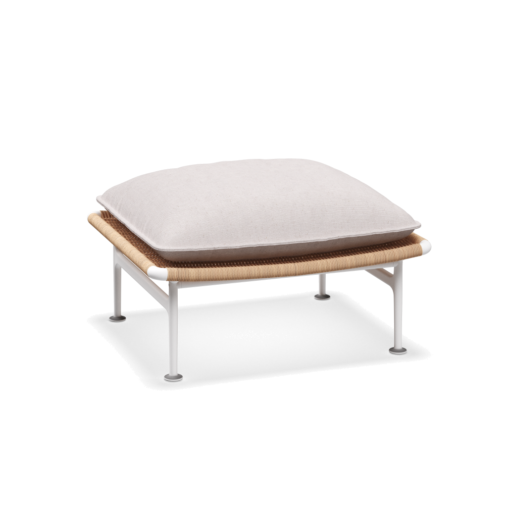 Zenith ottoman — White Wheat met Ground Beach
