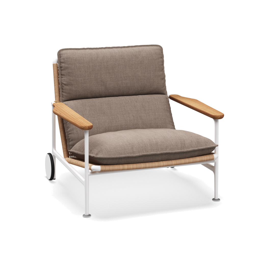 Zenith loungestoel met teakhouten armleuningen — White Wheat Natural met Willa Silt