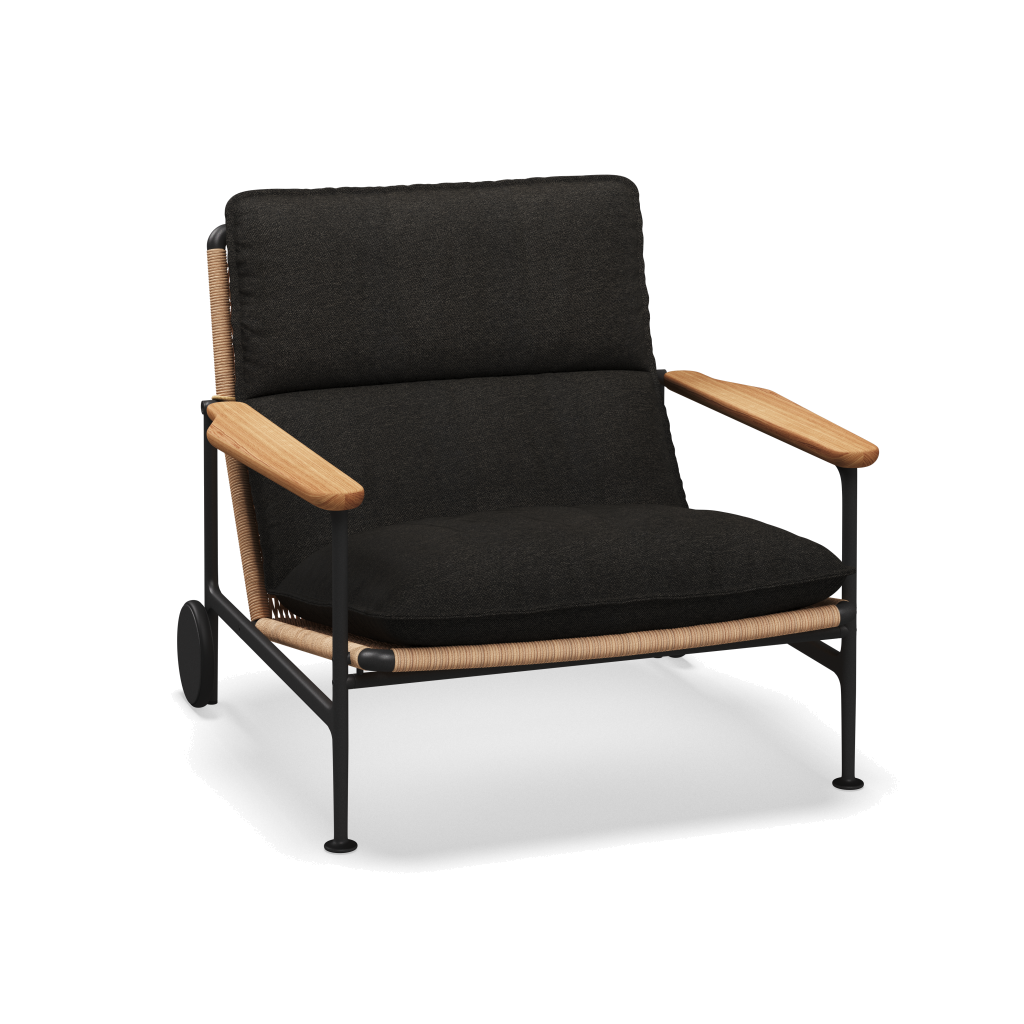 Zenith loungestoel met teakhouten armleuningen — Meteor Wheat Natural met Tuck Sable