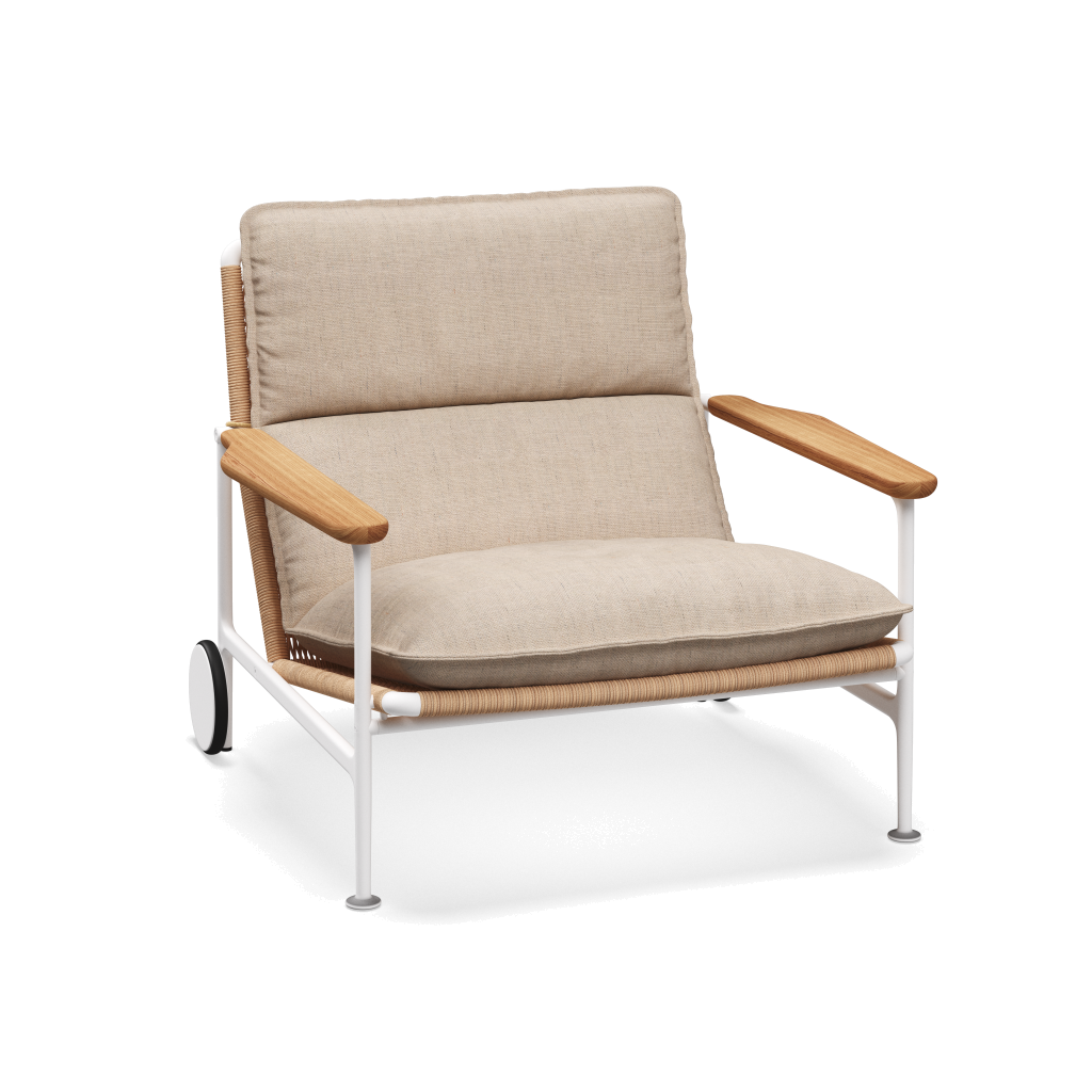 Zenith loungestoel met teakhouten armleuningen — White Wheat Natural met Ground Sand