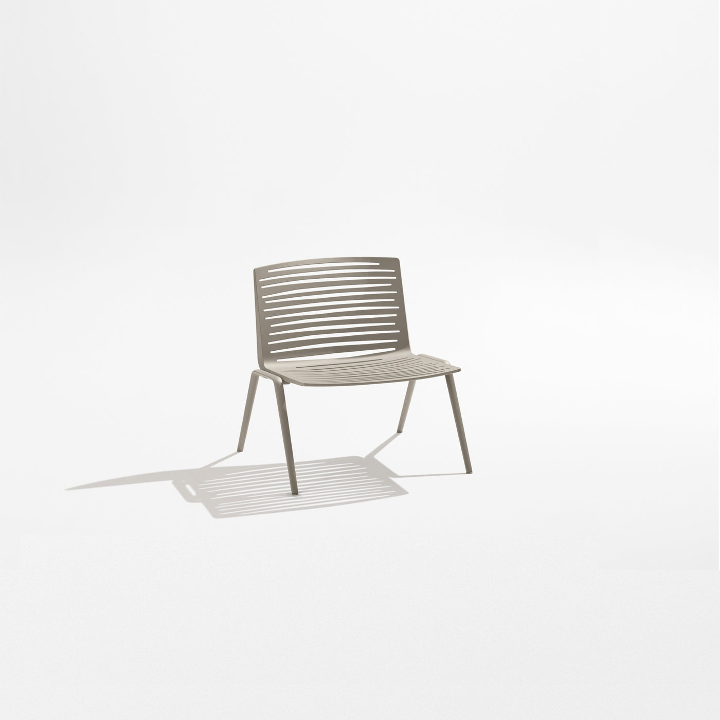 Lounge armchair
