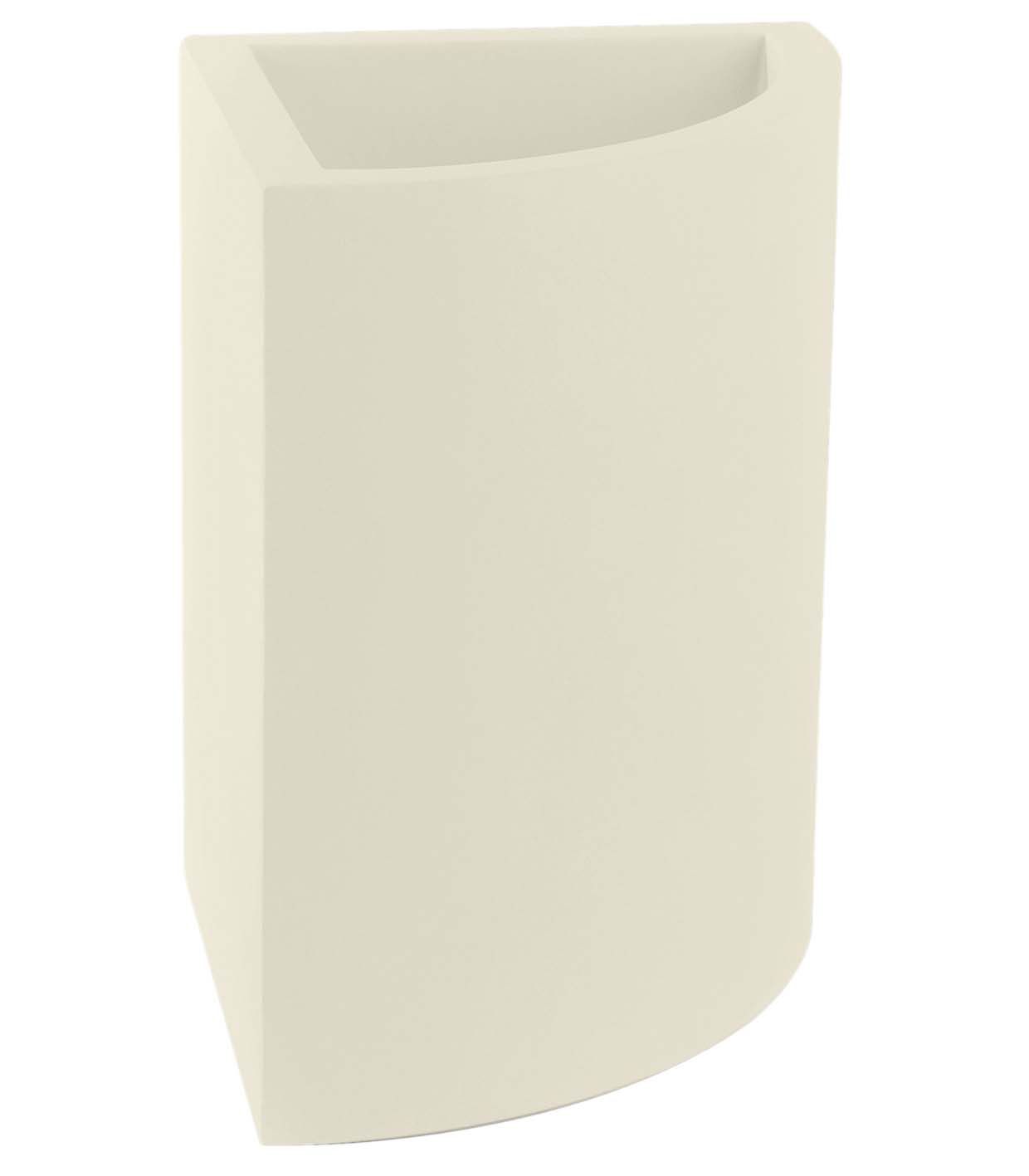 Vondom Angular Pot