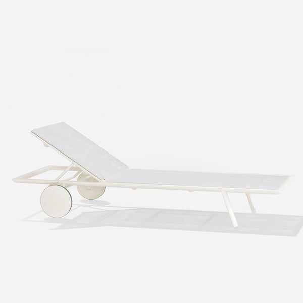 Sunlounger with castors