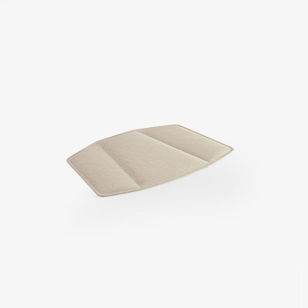 Thermoformed cushion for lounge armchair