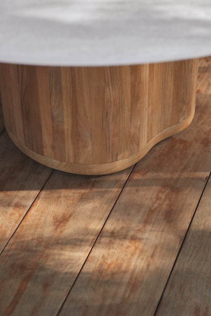 6_OGADO-DINING-ROUND-148_SPECKLED-SAND_HD_1-kopie-683x1024.jpg