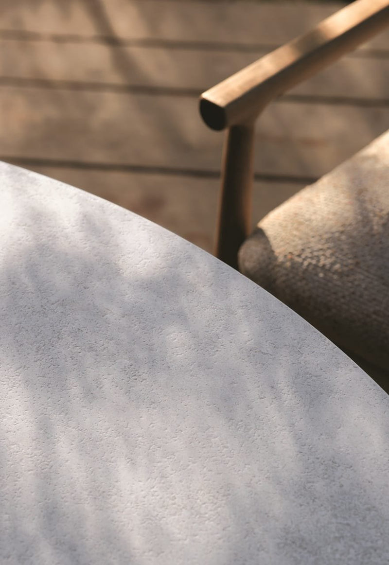 6_OGADO-DINING-ROUND-148_SPECKLED-SAND_HD_2-min.jpg