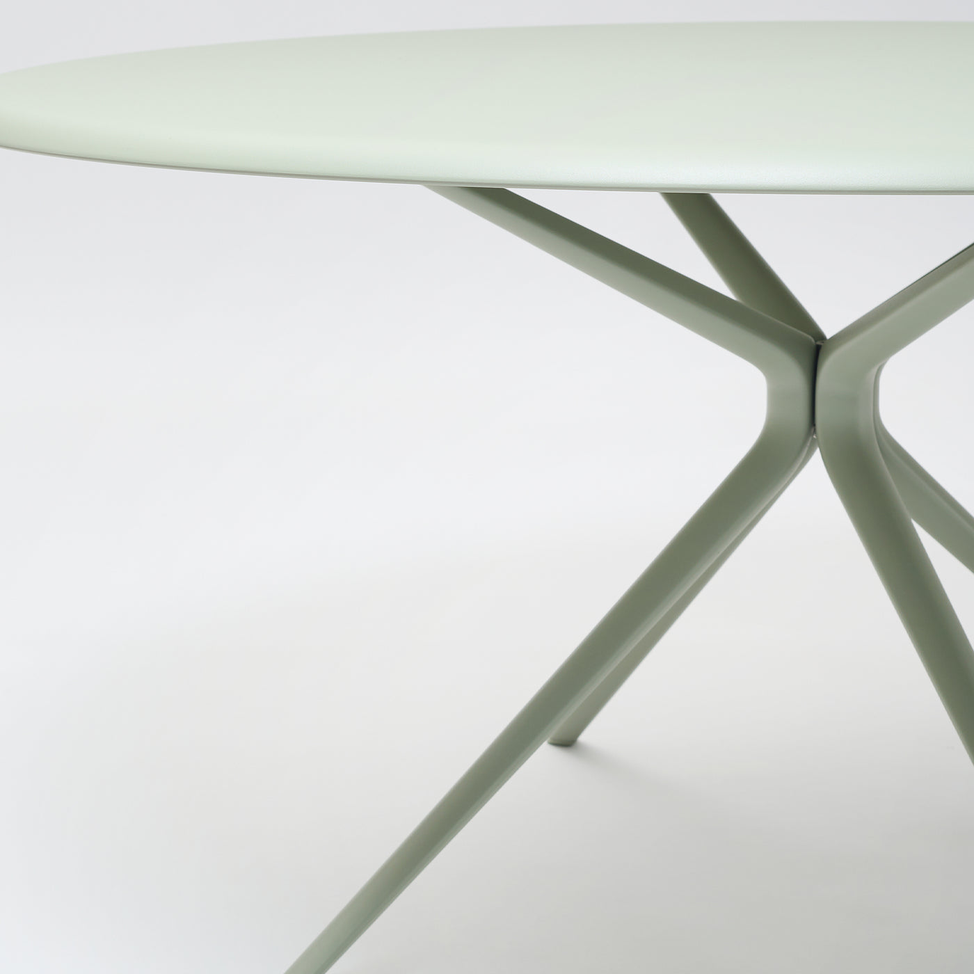 Moai Ronde Tafel – 92T12A