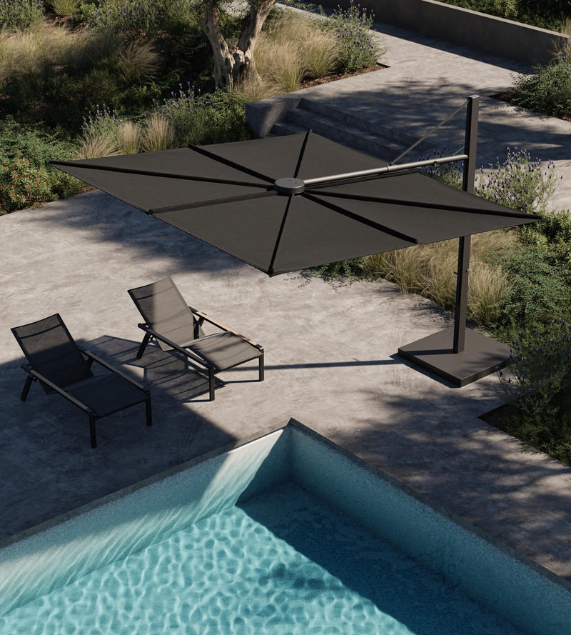 Alura Sunloungers black and Black Solaz Parasol-min
