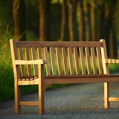 Anna-bench-3.jpg