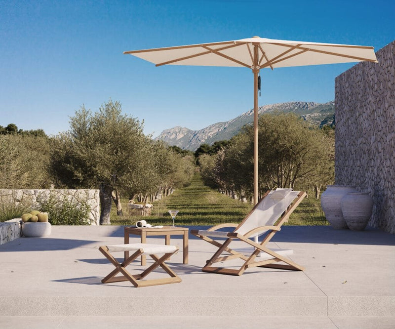 BEACHER-CHAIR-FOOTREST-XQI-50-SIDE-TABLE-SHADY-SLIM-PARASOL-1024x853