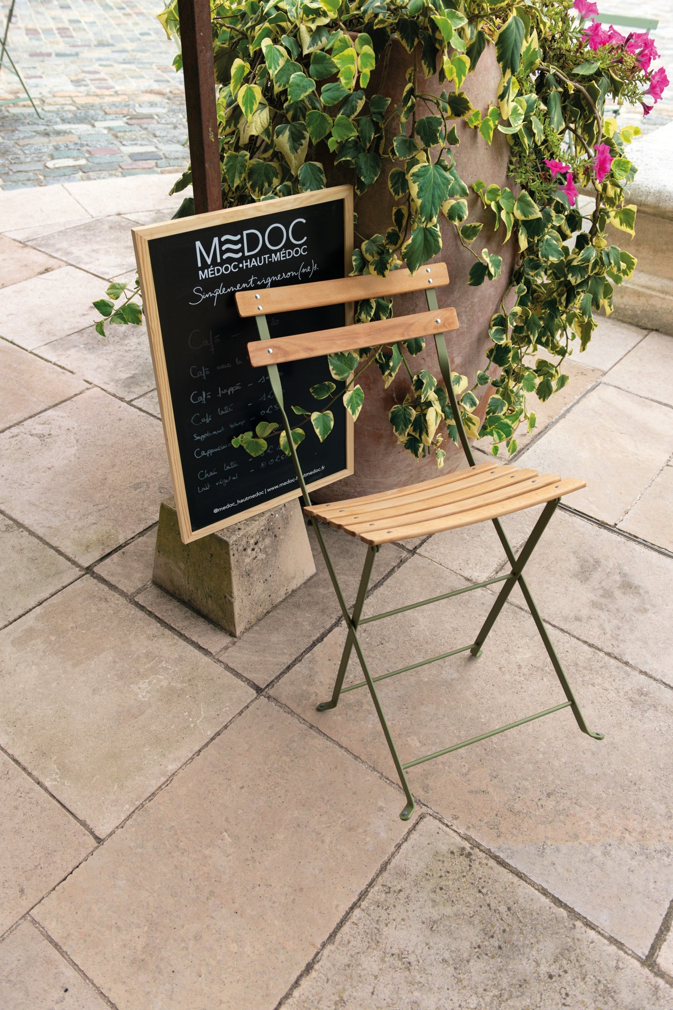 Bistro natural chair