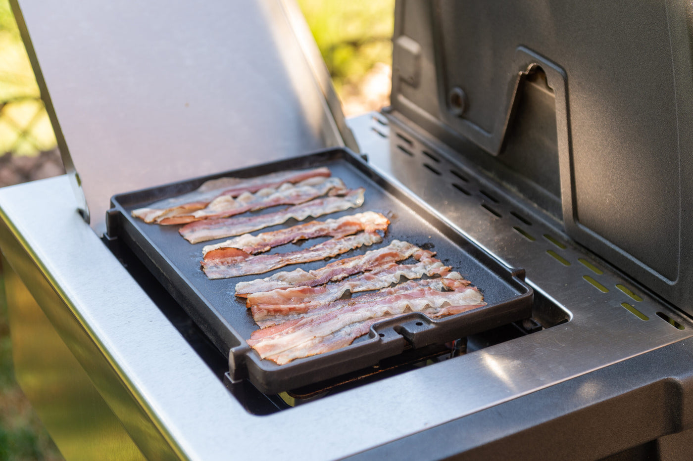 Griddle side burner