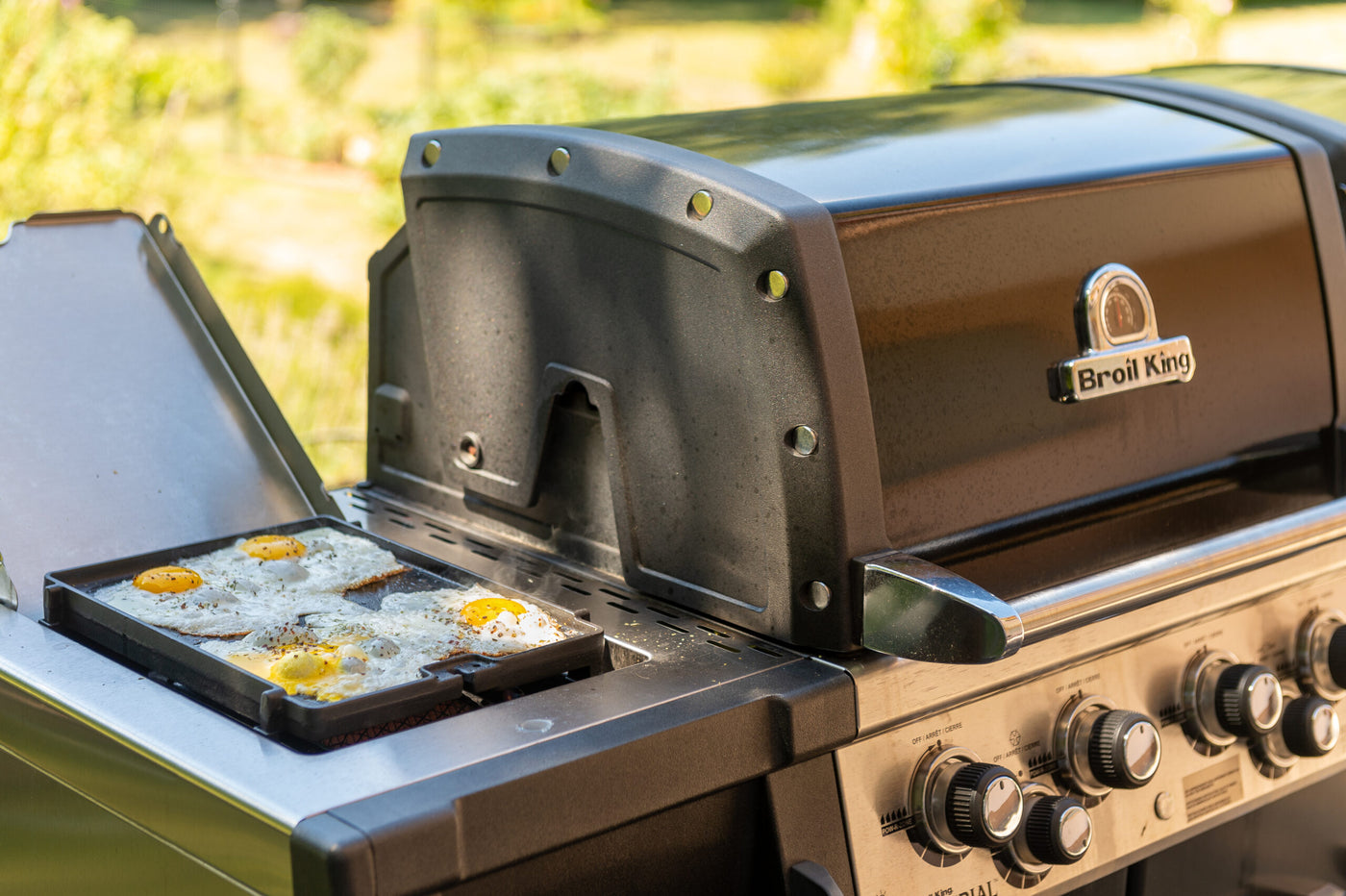 Griddle side burner