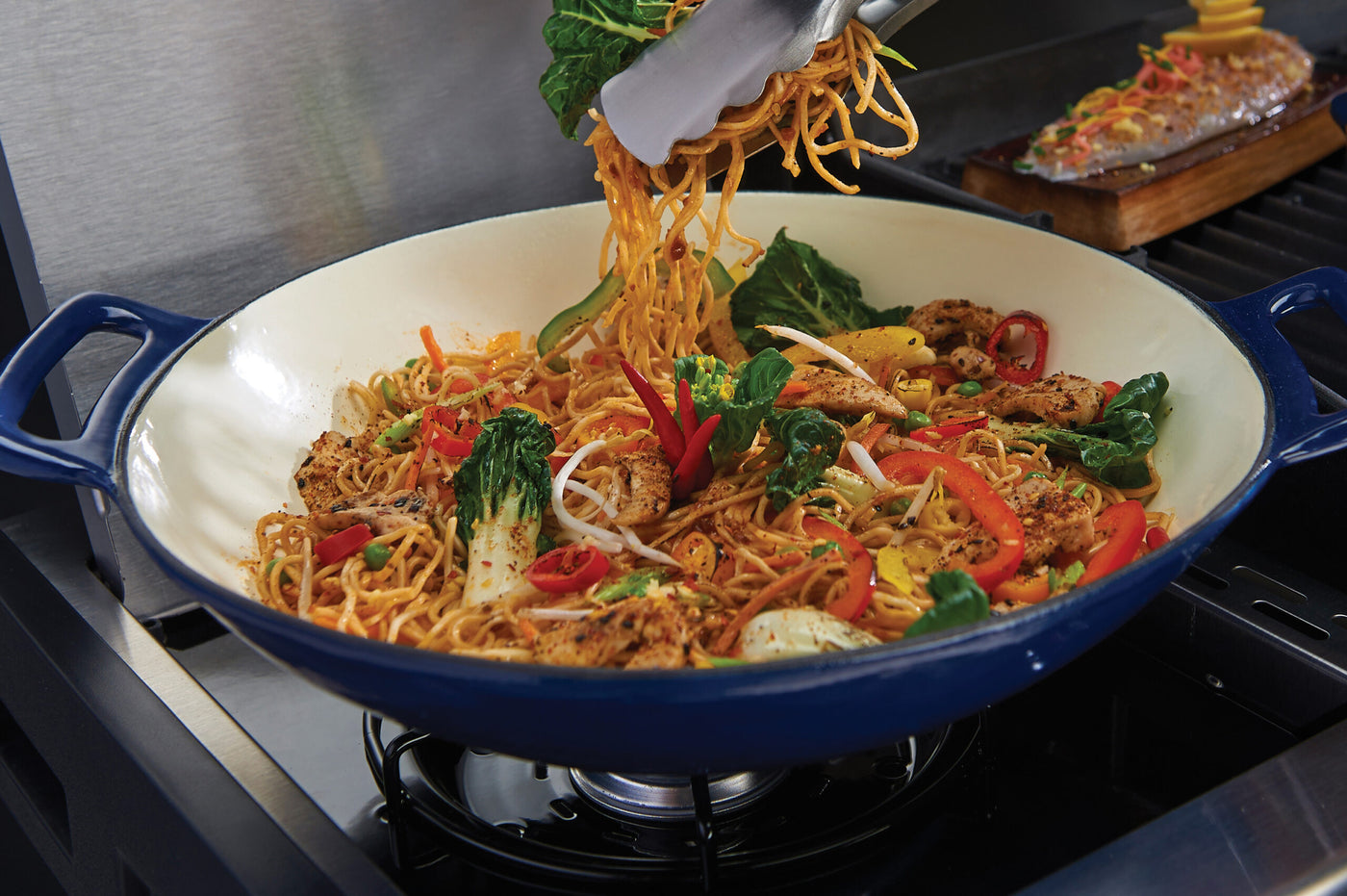 Gietijzer grill wok