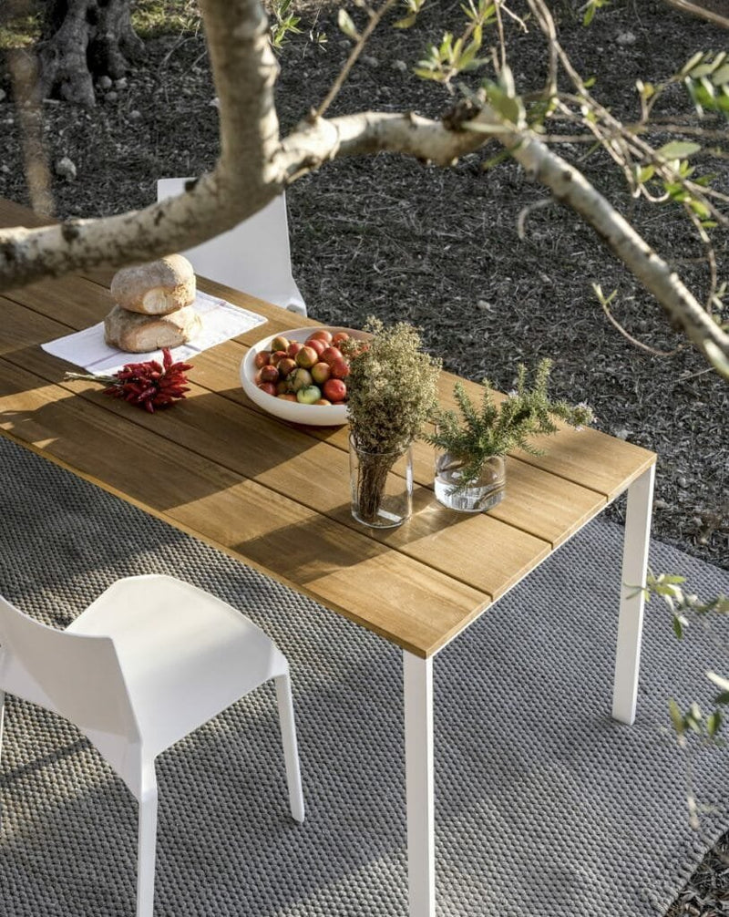 Be-easy-in-levende-setting-814x1024-1.jpg