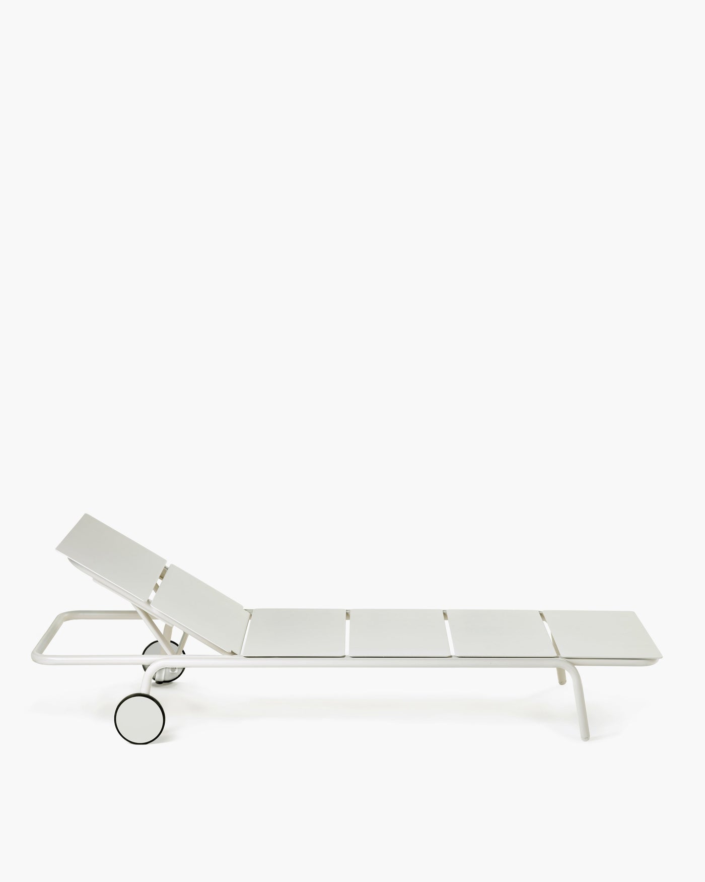 Sun Lounger August