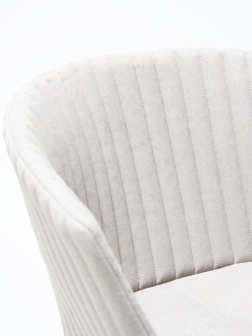 Ria Eetfauteuil met Gestikte Rug – 7603