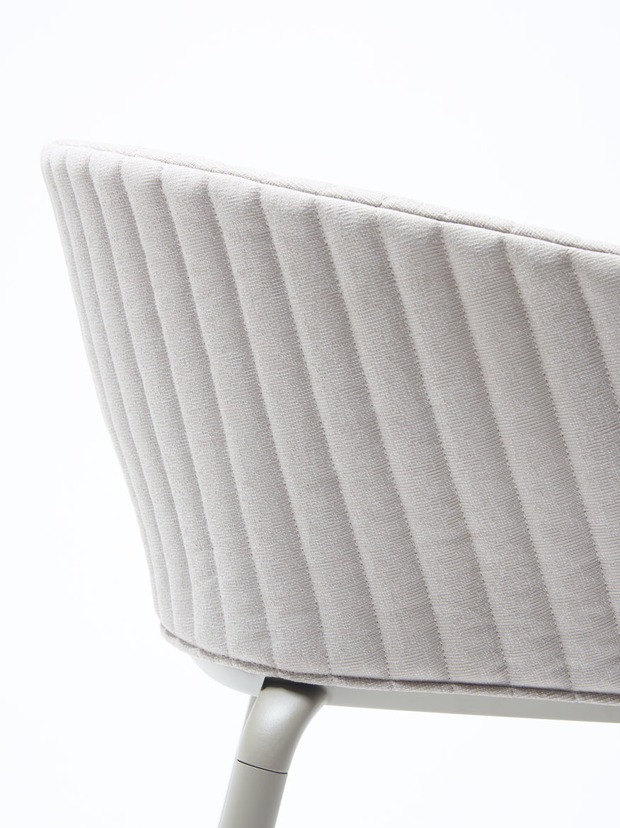Ria Eetfauteuil met Gestikte Rug – 7603