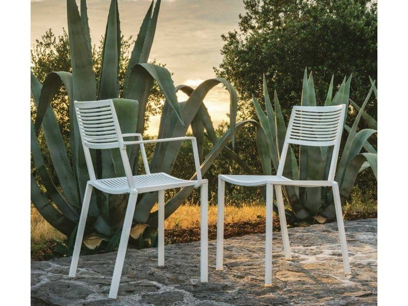 Fast_easy_chair.jpg