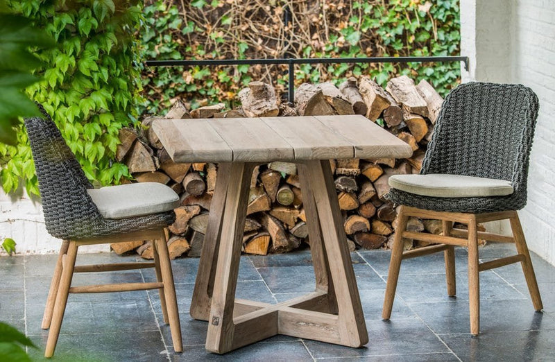 Gommaire-Dennis-bistro-table-and-sienna-chair-1-1024x668-1.jpg