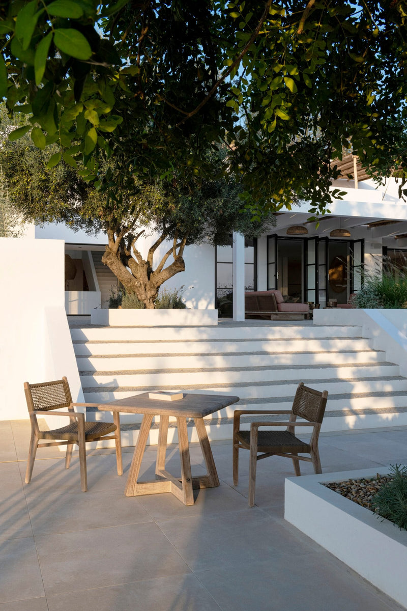 Gommaire-outdoor-teak-furniture-bistro_table_dennis-G343-BIS-NAT-scaled.jpg