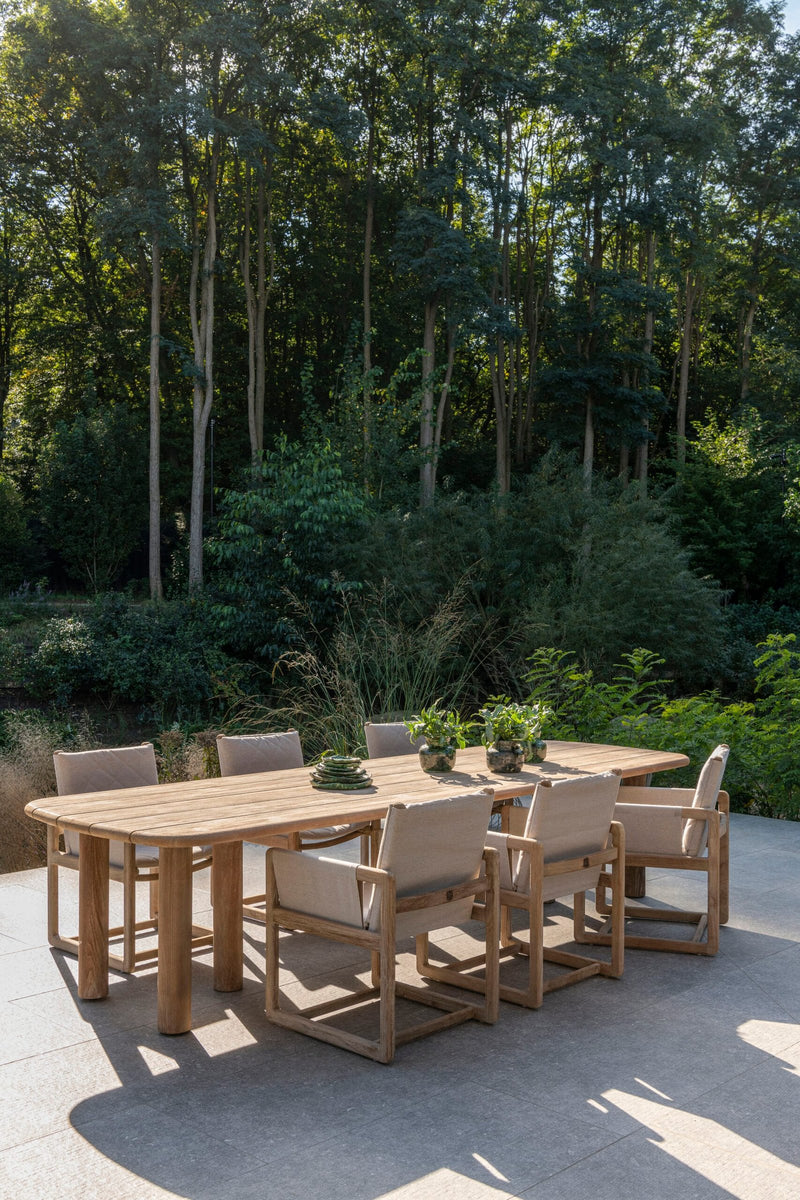 Gommaire-outdoor-teak-furniture-dining_table_carlo-G699-NAT-Ghent-scaled.jpg