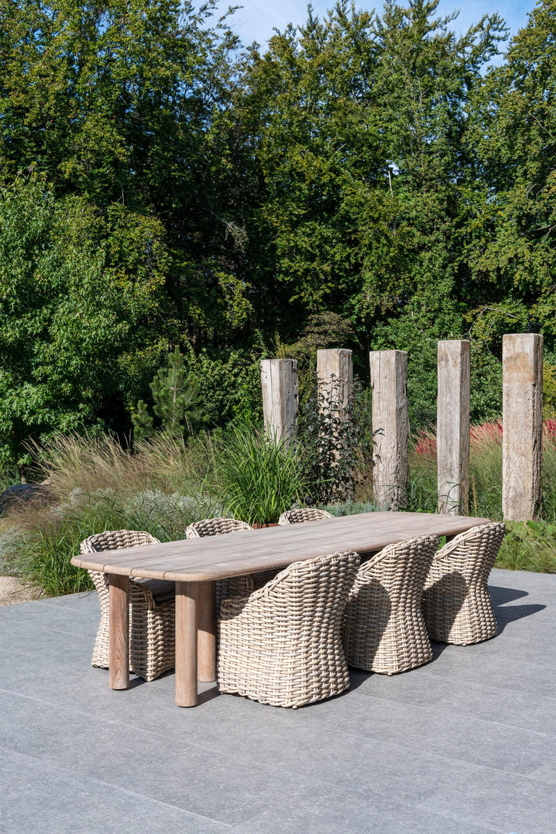 Gommaire-outdoor-teak-furniture-dining_table_carlo-G699-NAT-Hasselt-scaled.jpg