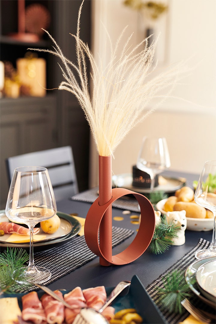 Ios single-stem vase