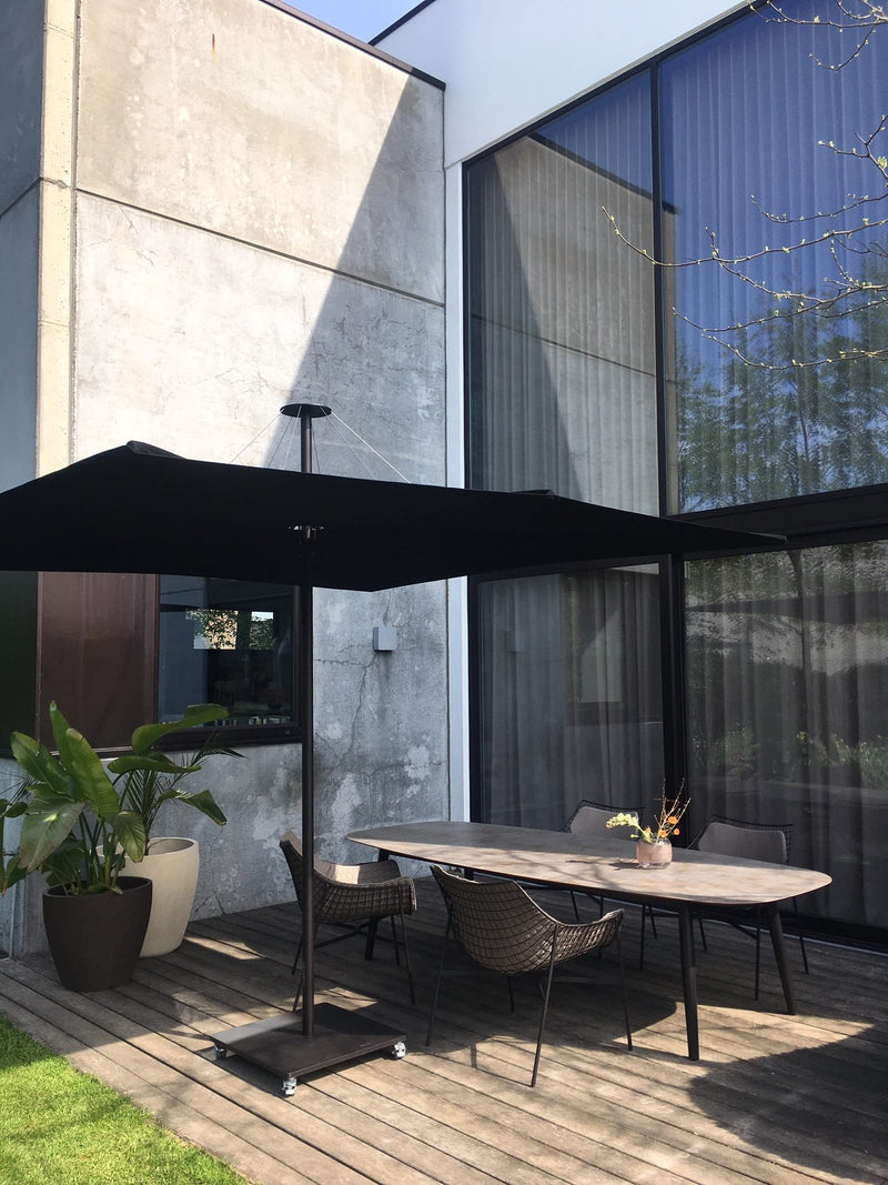 Infina-garden-umbrella-Dusk-SIT3.jpg