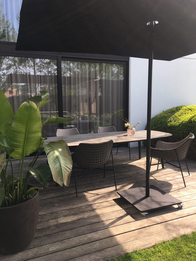 Infina-garden-umbrella-Dusk-SIT4.jpg