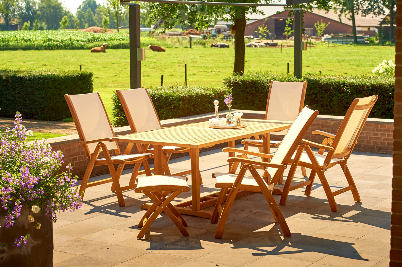 Soraya Table