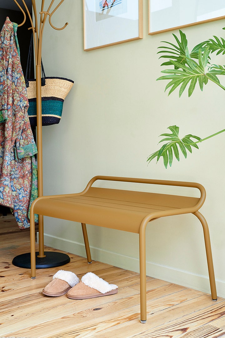 Luxembourg compact sofa