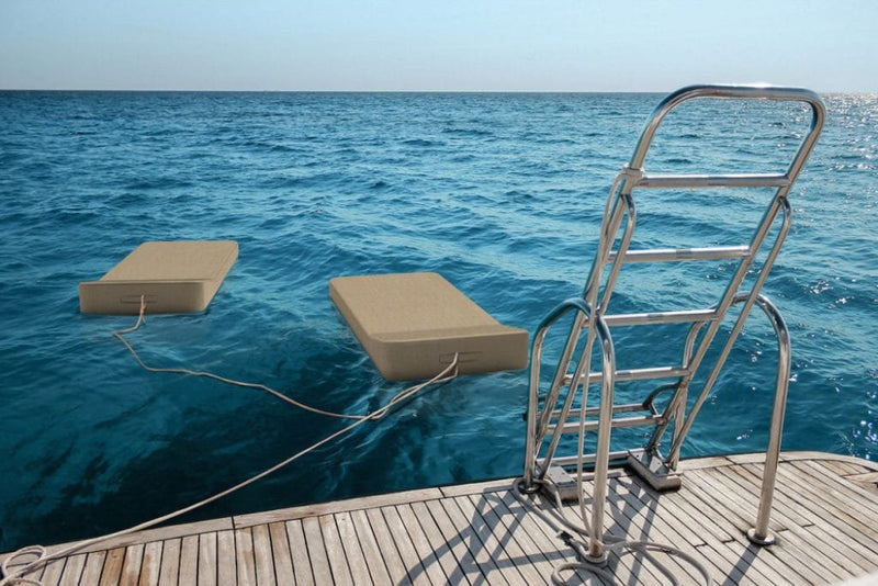 MrBlueSky-Jackie-floating-lounge-behind-boat-1024x683-1.jpg