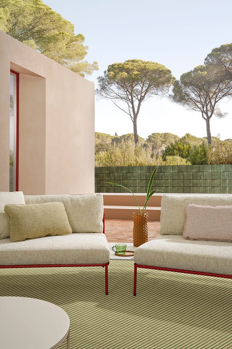 Nolita-Sofa_ambientata_2024_low.jpg