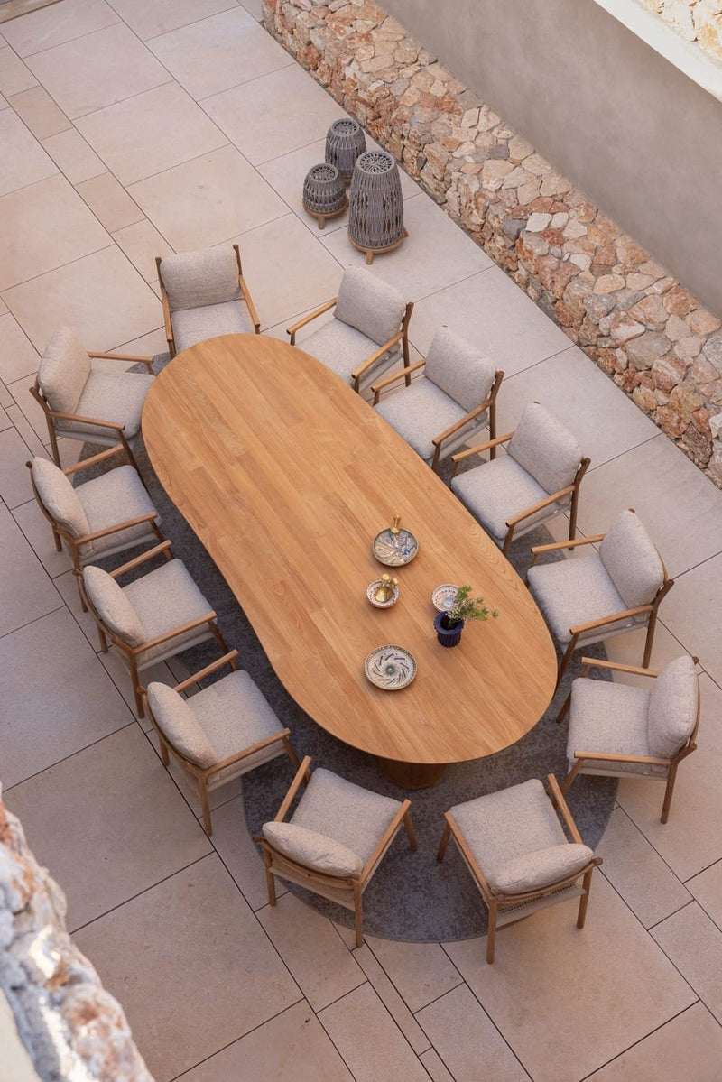 OGADO-ORGANIC-DINING-2-min.jpg