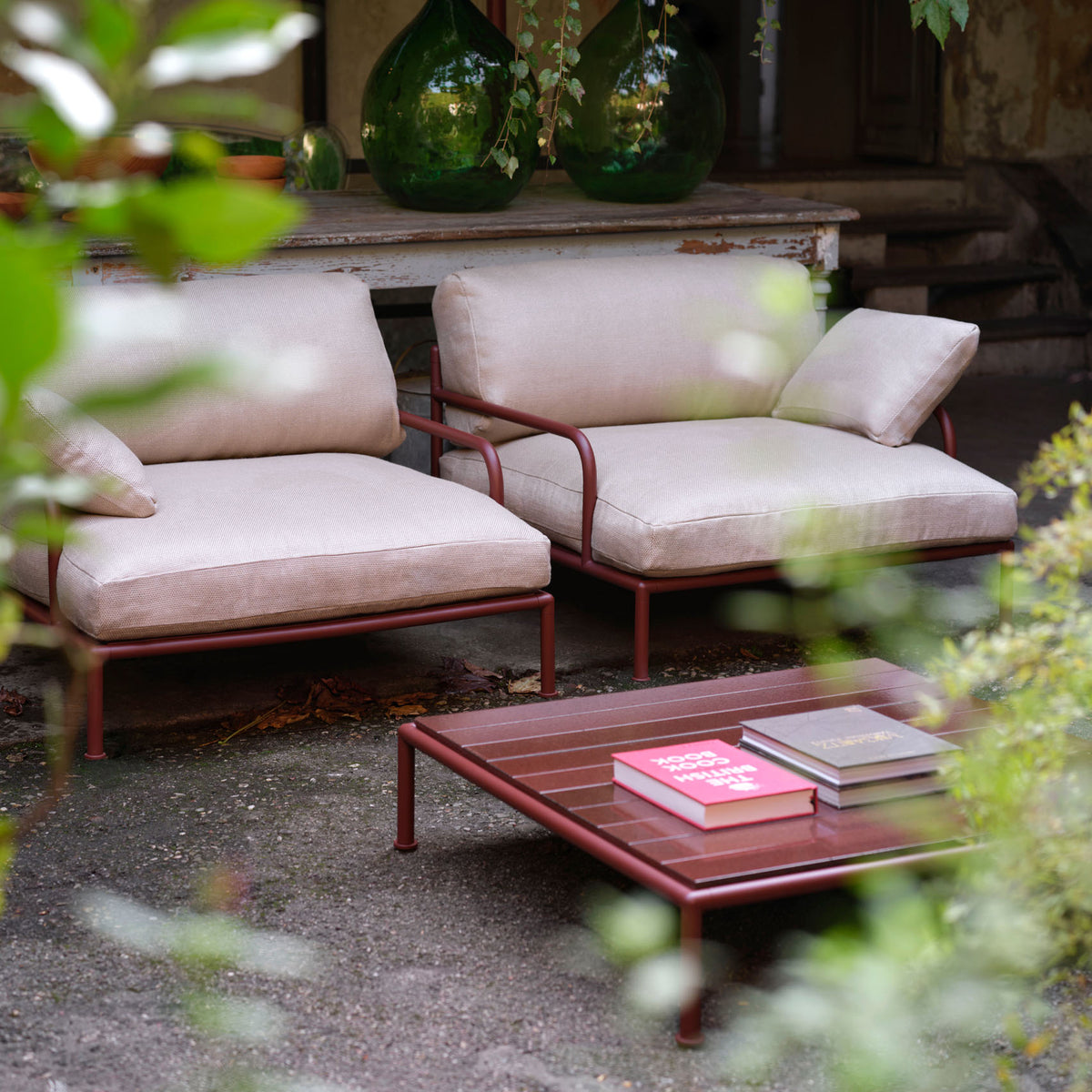 Roe – Small Table 96x96h21 Pie.LAV. sfeerbeeld