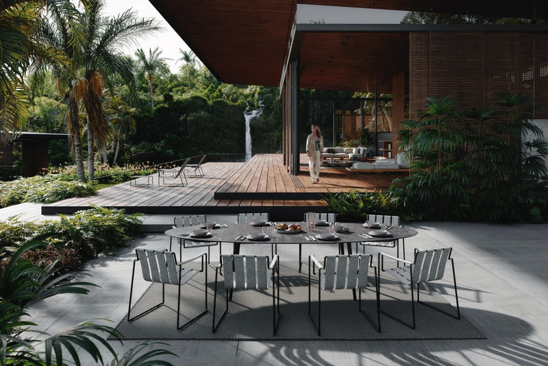 RB_TropicalPeople_DINING_STRAPPY_FINAL-min