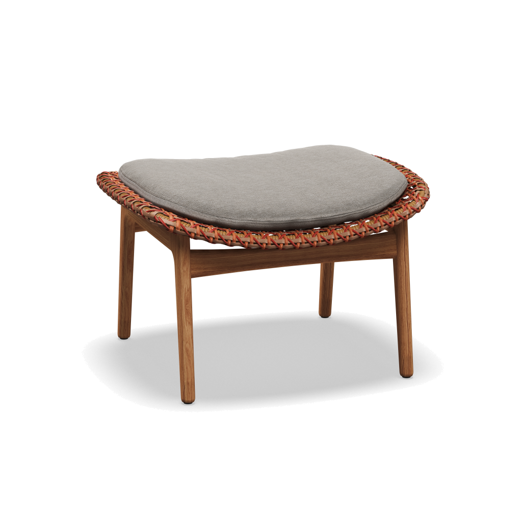 Kay Ottoman — Copper Wicker met Tuck Malt