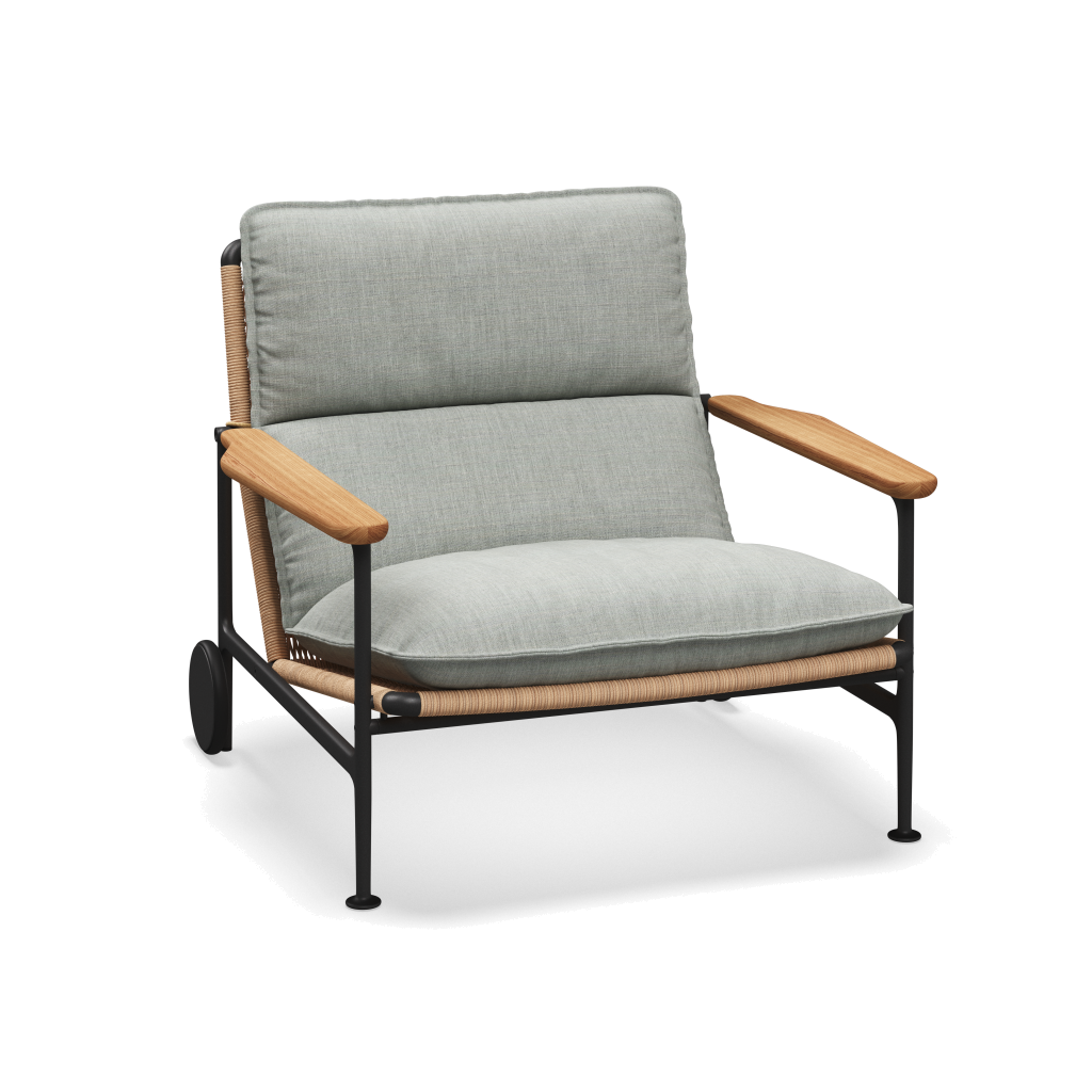 Zenith loungestoel met teakhouten armleuningen — Meteor Wheat Natural met Willa Sage