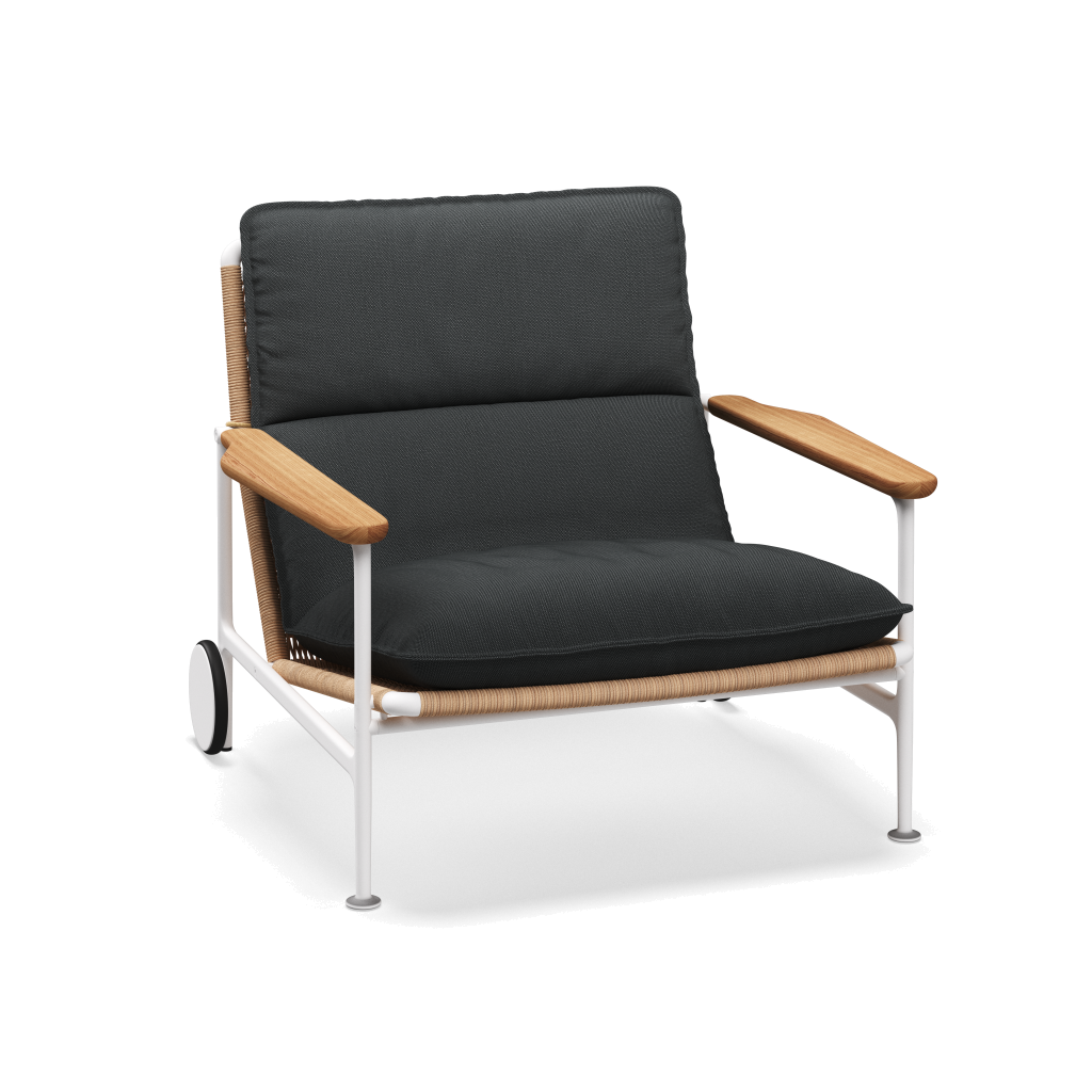 Zenith loungestoel met teakhouten armleuningen — White Wheat Natural met Castillo Shadow