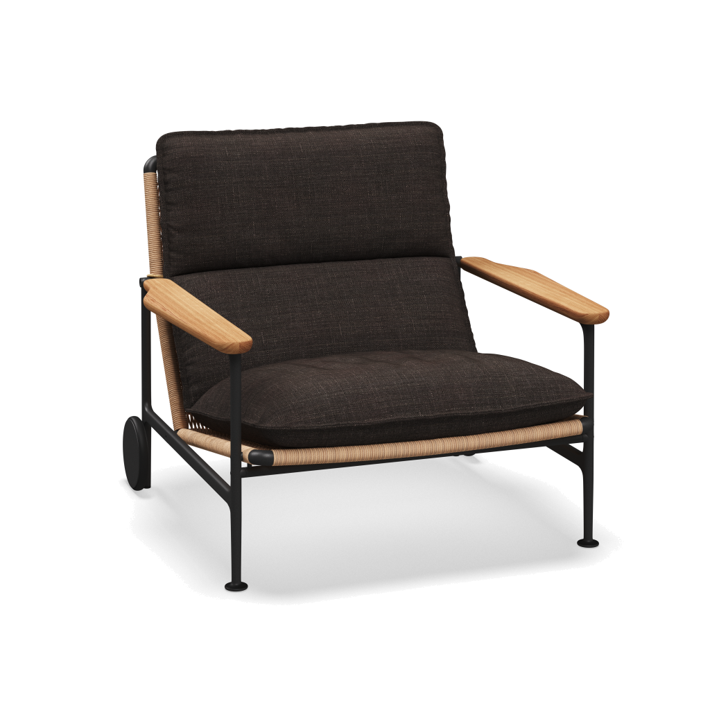 Zenith loungestoel met teakhouten armleuningen — Meteor Wheat Natural met Willa Peat