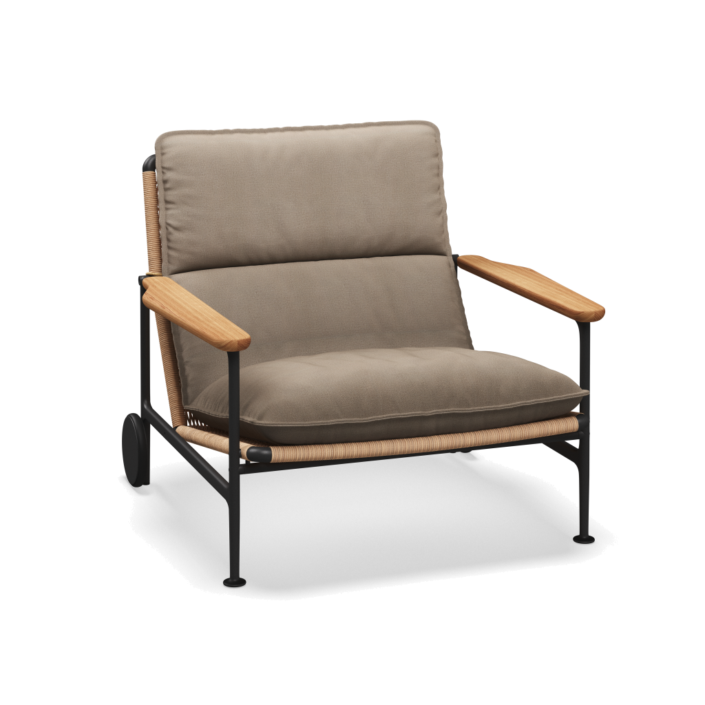 Zenith loungestoel met teakhouten armleuningen — Meteor Wheat Natural met Blend Sand