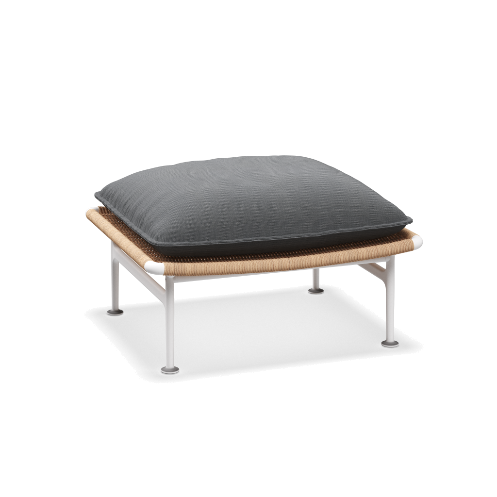Zenith ottoman — White Wheat met Castillo Smoke